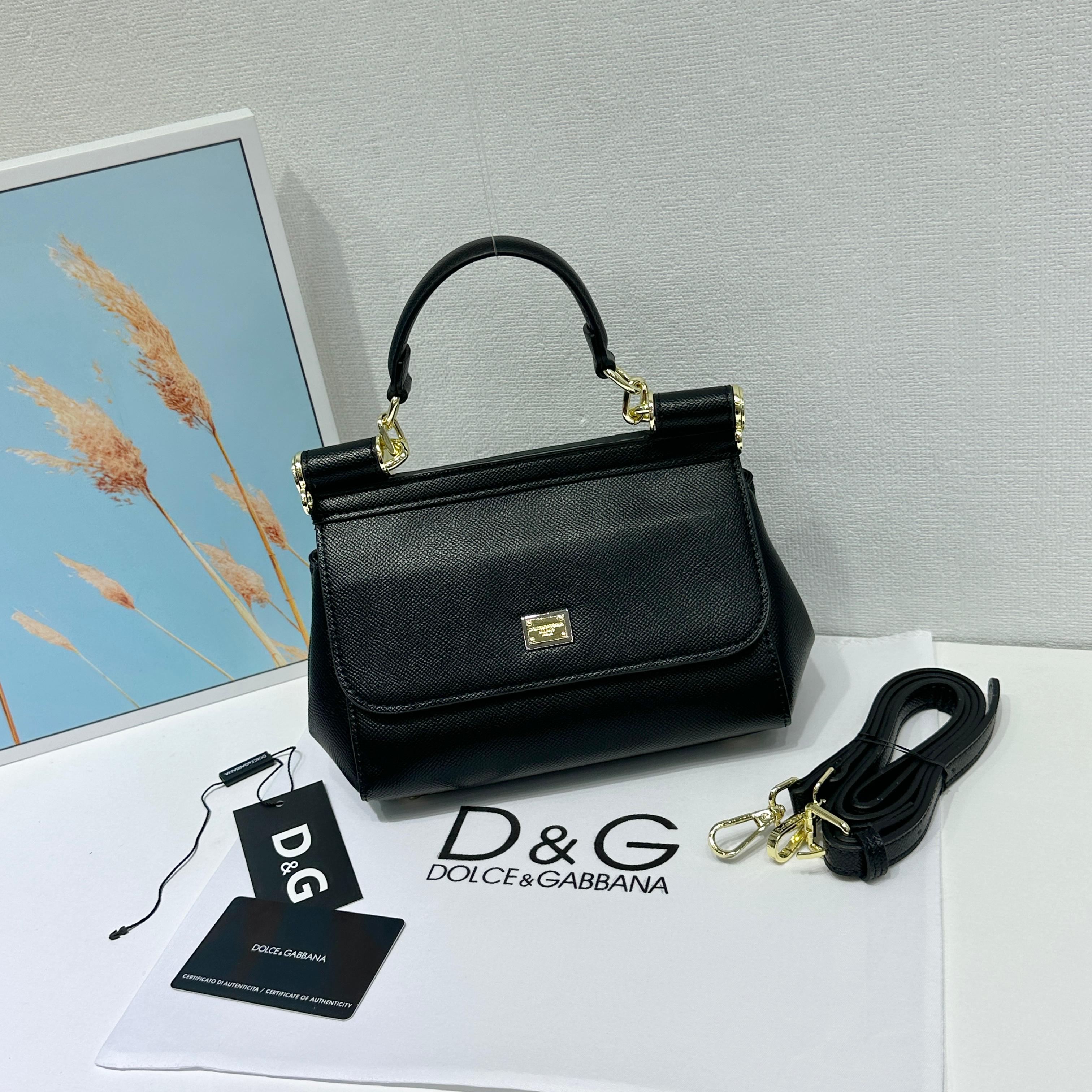 Dolce and gabbana bags dubai