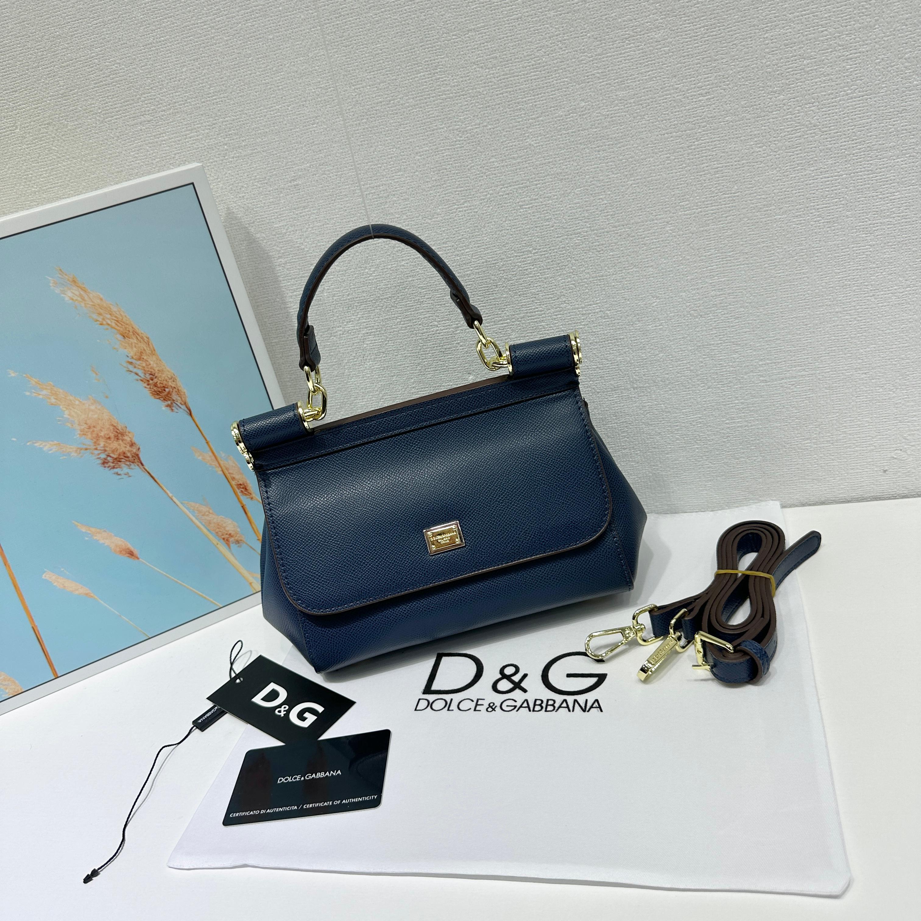 Dolce and gabbana bags dubai