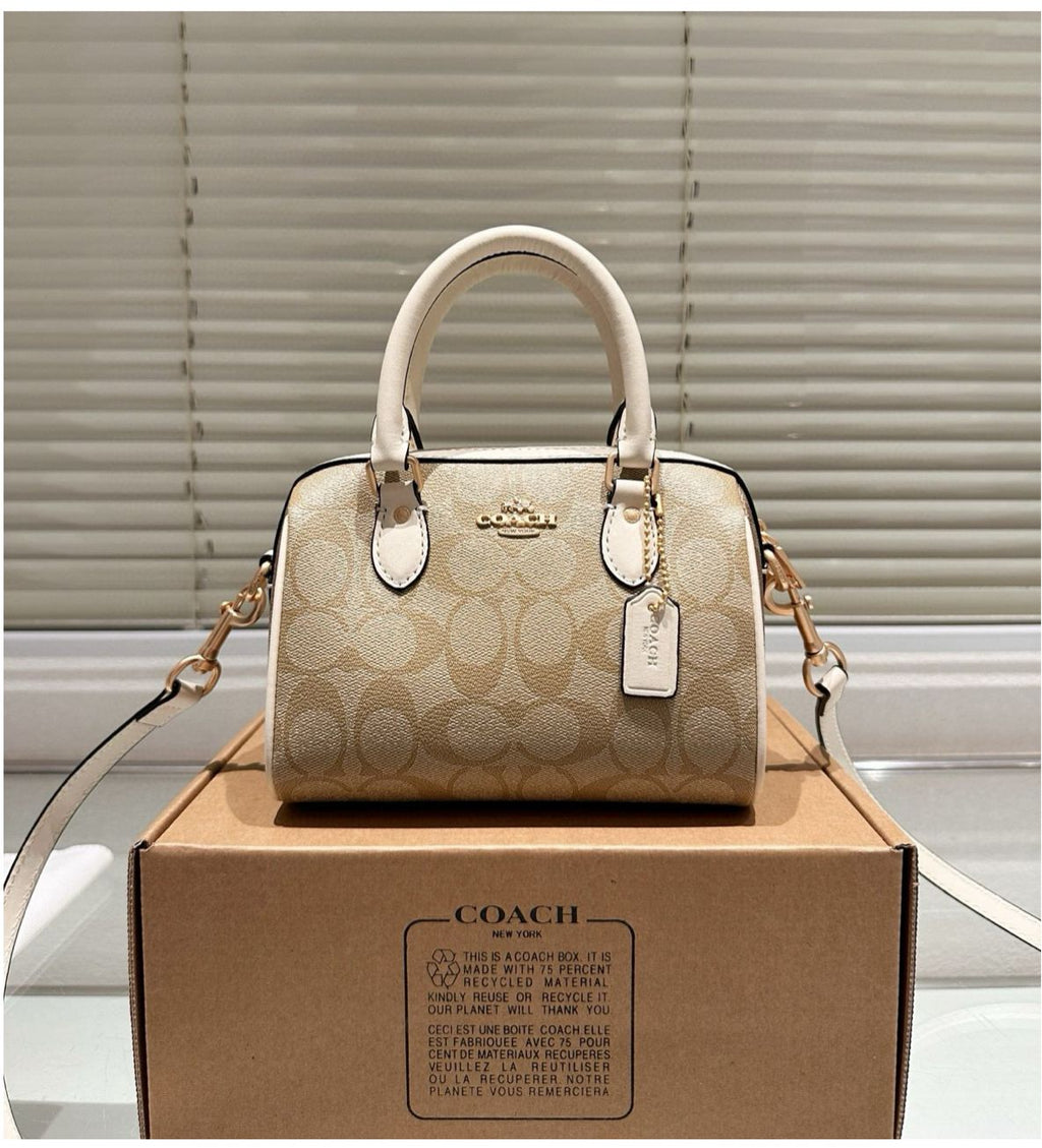 Shop Coach UAE, Dubai, Abu Dhabi
