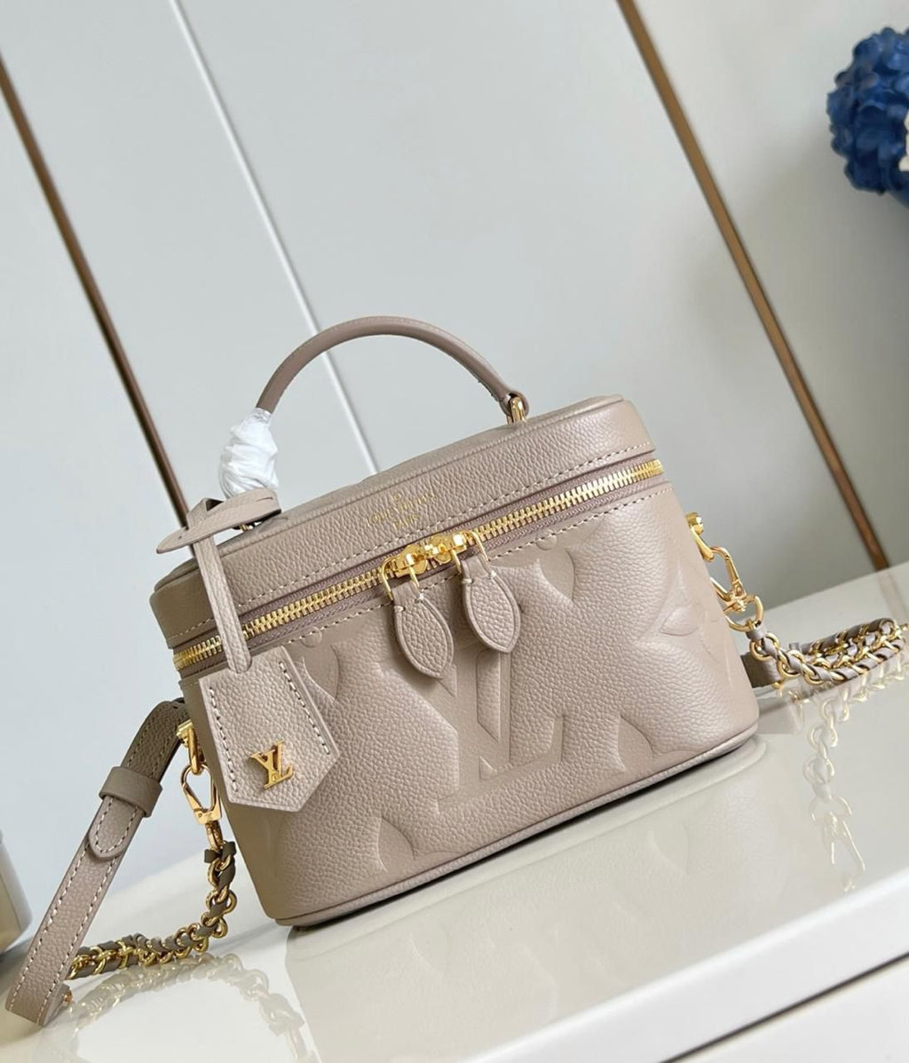 LOUIS VUITTON | Vanity shoulder
