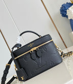 LOUIS VUITTON | Vanity shoulder
