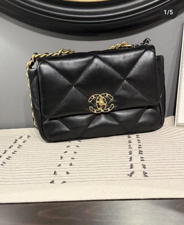 Chanel Bag Collection | Shop Iconic Chanel Handbags