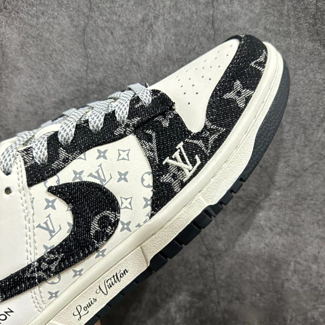 Louis Vuitton x Nike Air Force